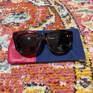 LE SPECS Chic Tortoise Shell Sunglasses with Colorful Case